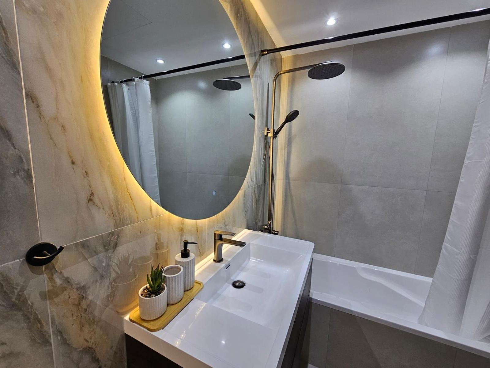New Renovated Modern 1 Bedroom Dubai Marina Bagian luar foto