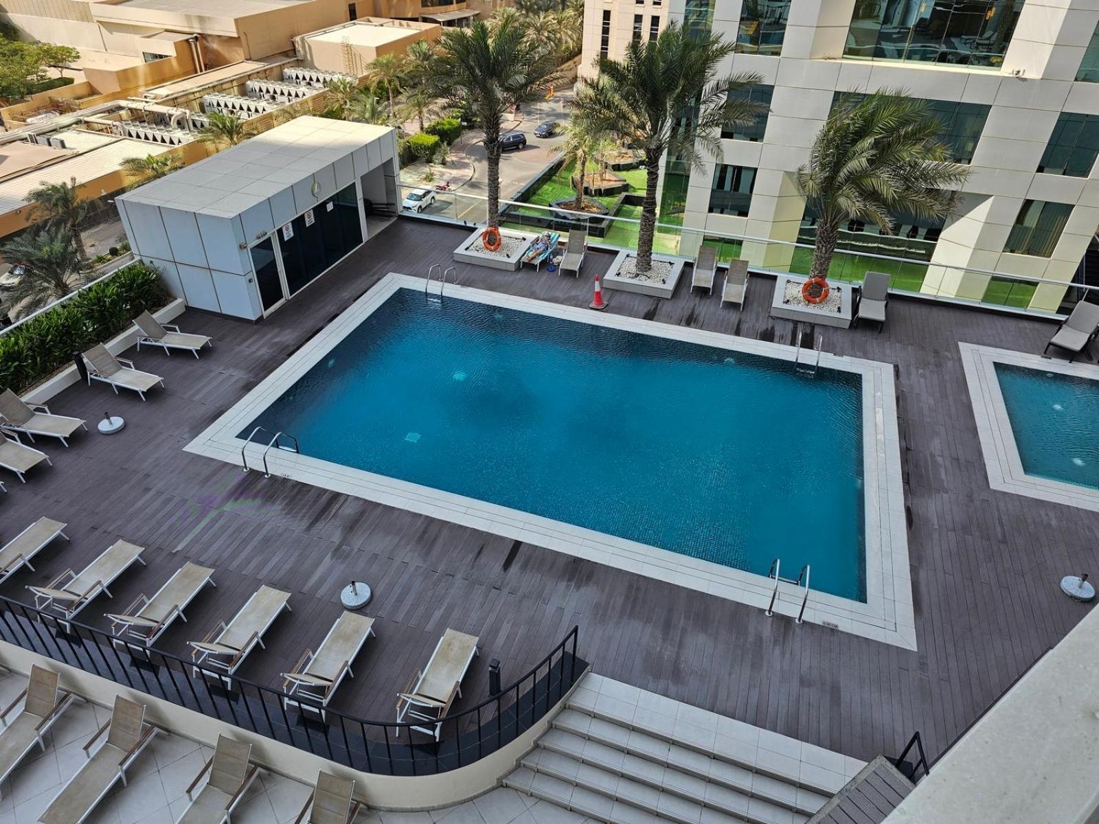 New Renovated Modern 1 Bedroom Dubai Marina Bagian luar foto